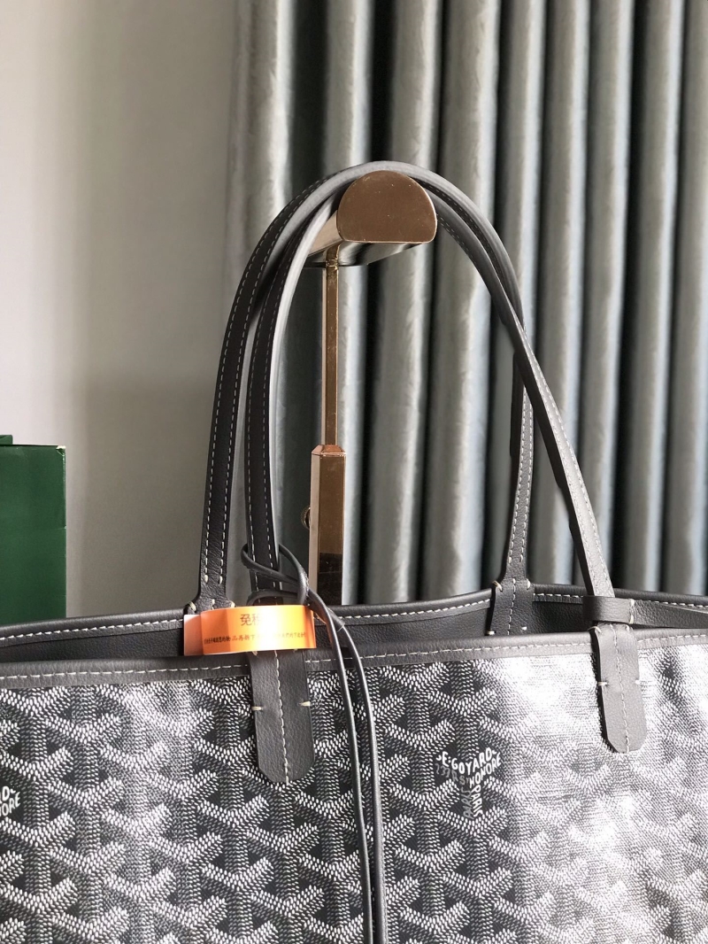 Goyard Shopping Bags